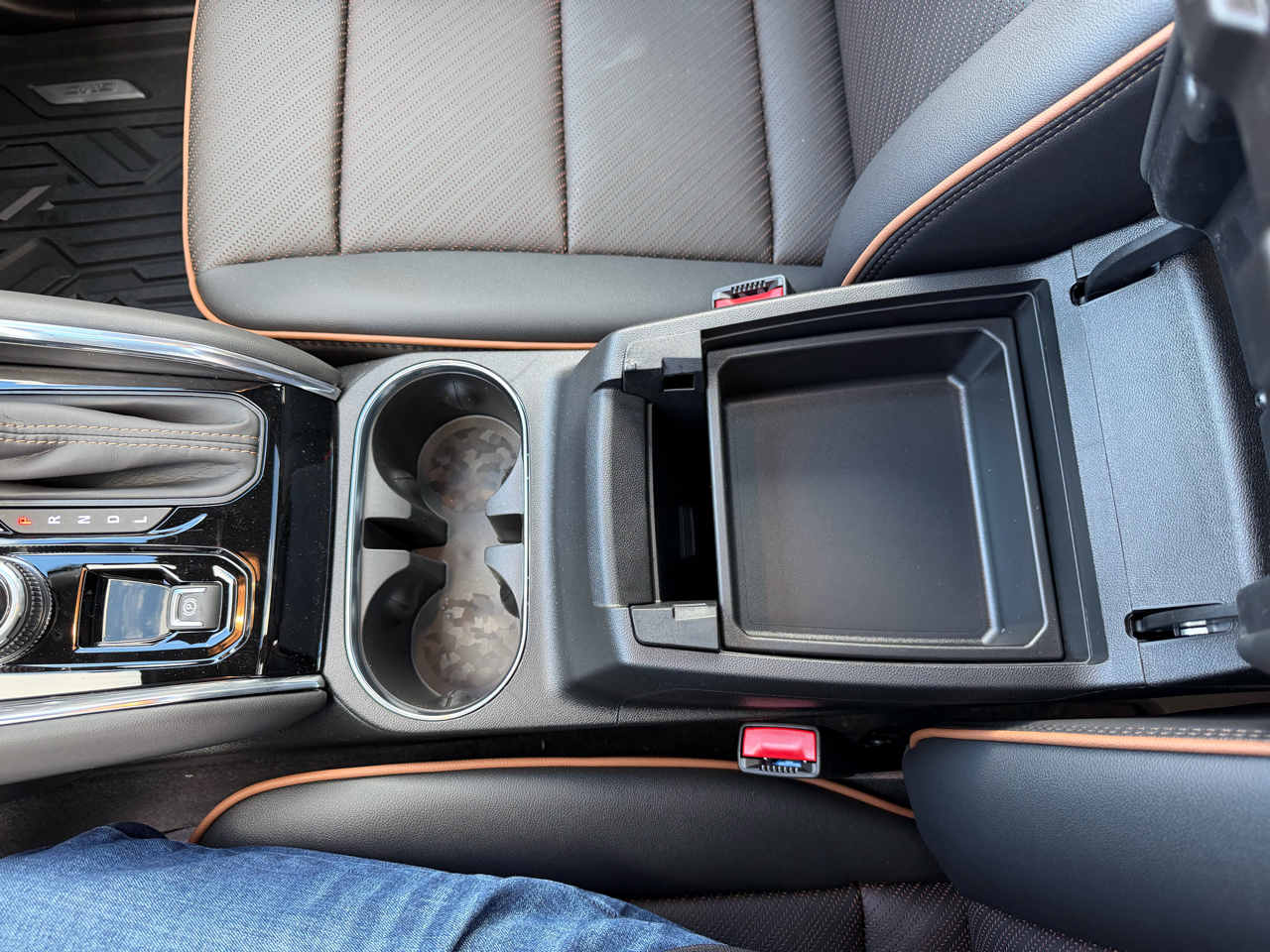 GMC Canyon 4WD Crew Cab AT4 2026