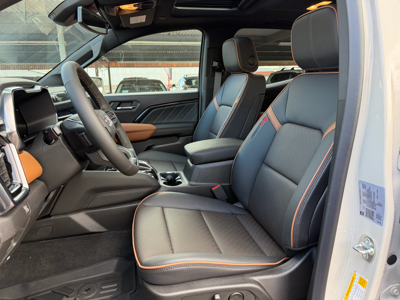 GMC Canyon 4WD Crew Cab AT4 2026