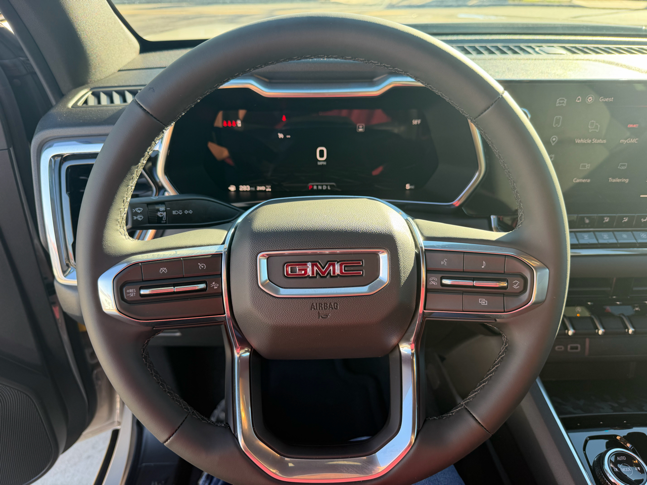 GMC Canyon 4WD Crew Cab Elevation 2026