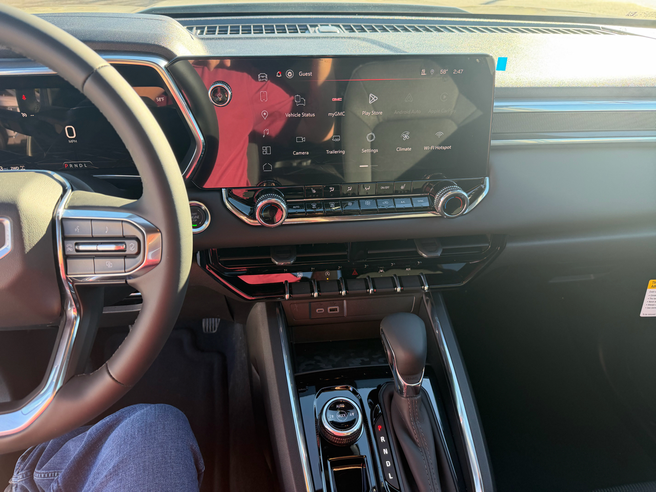 GMC Canyon 4WD Crew Cab Elevation 2026