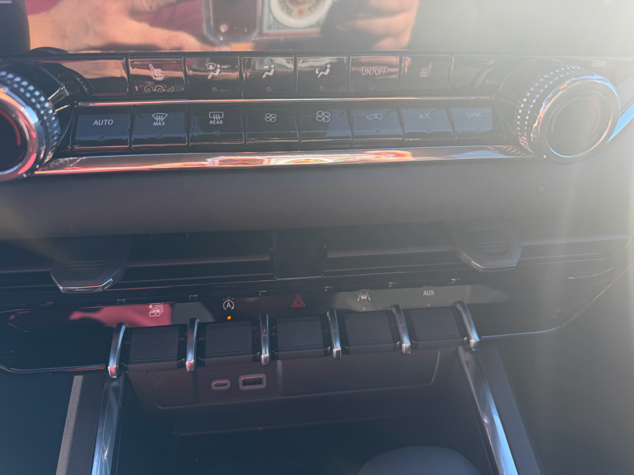 GMC Canyon 4WD Crew Cab Elevation 2026