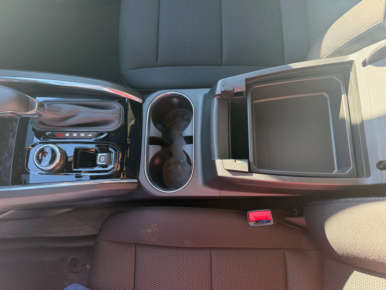 GMC Canyon 4WD Crew Cab Elevation 2026