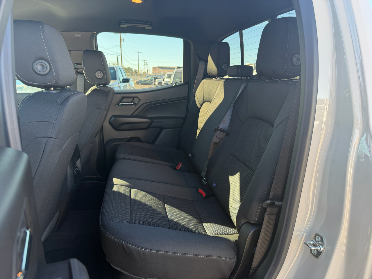 GMC Canyon 4WD Crew Cab Elevation 2026