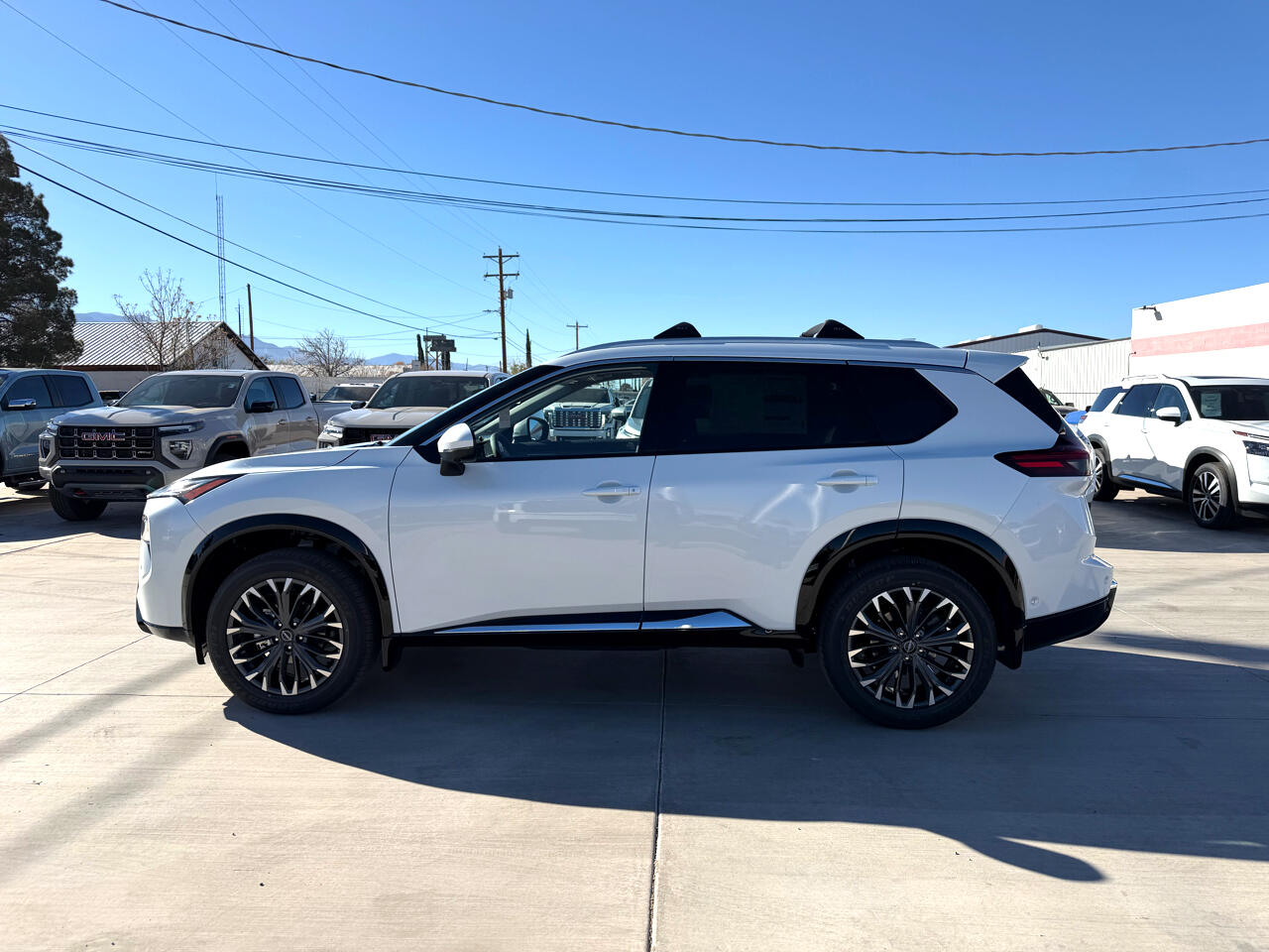 Nissan Rogue AWD Platinum *Ltd Avail* 2026