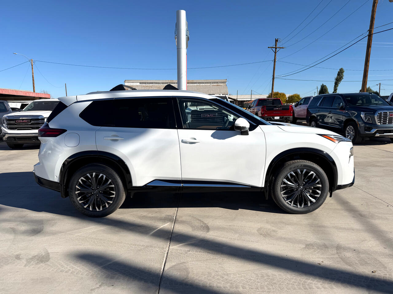 Nissan Rogue AWD Platinum *Ltd Avail* 2026