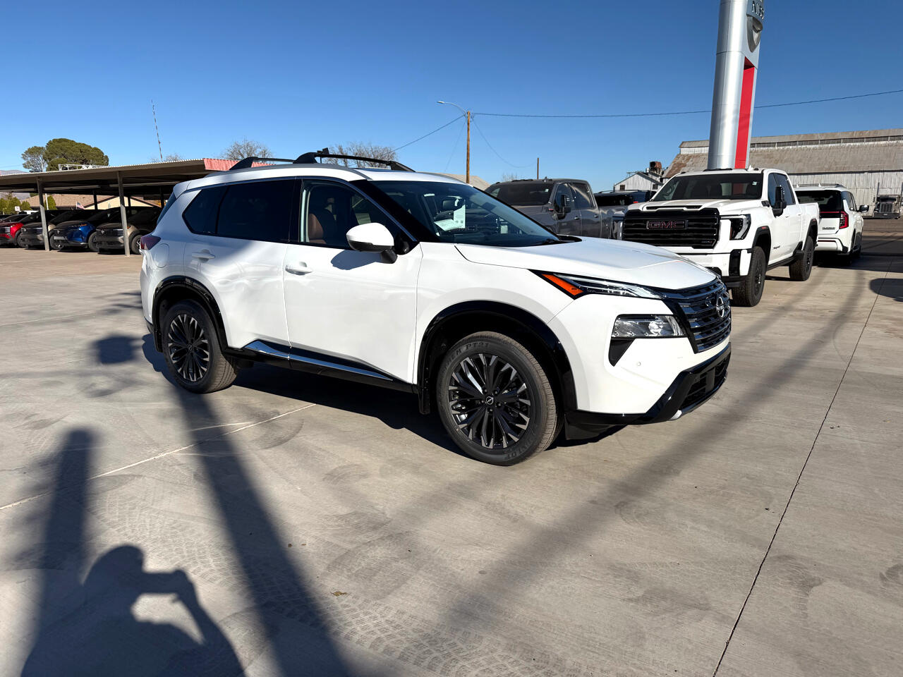 Nissan Rogue AWD Platinum *Ltd Avail* 2026