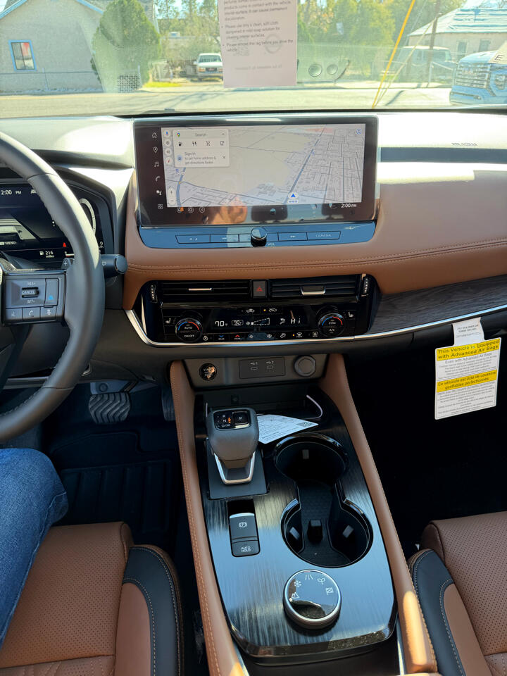 Nissan Rogue AWD Platinum *Ltd Avail* 2026