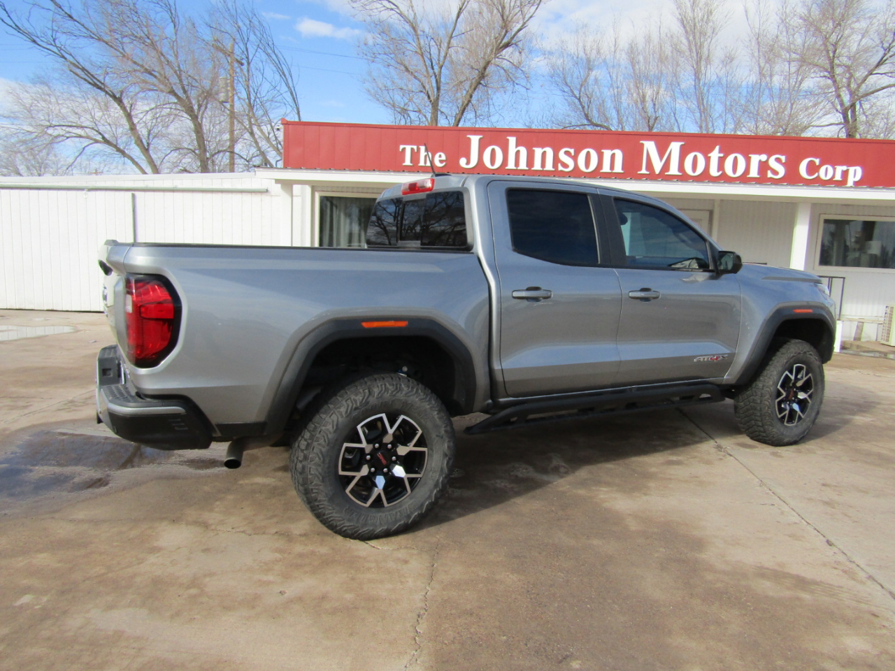GMC Canyon 4WD Crew Cab AT4X 2024