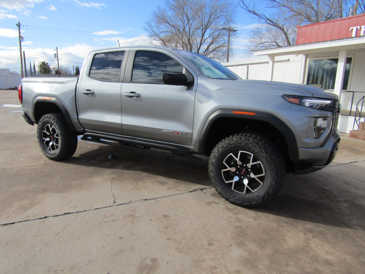 GMC Canyon 4WD Crew Cab AT4X 2024