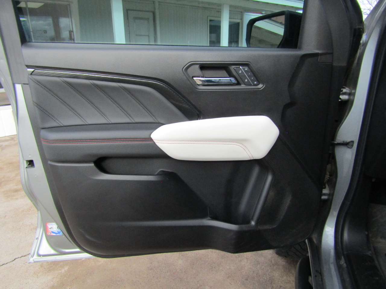 GMC Canyon 4WD Crew Cab AT4X 2024