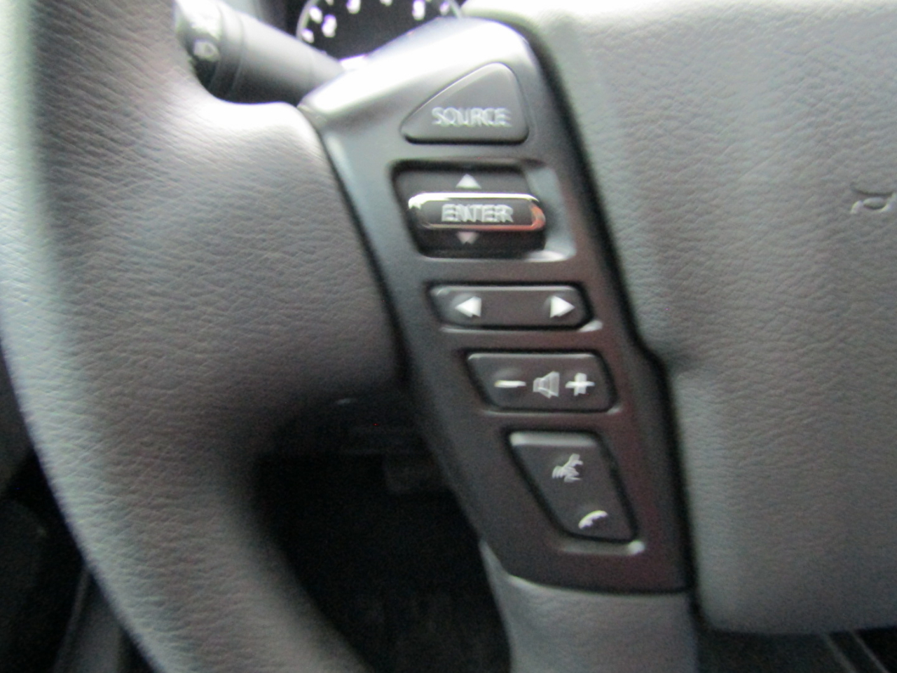 Nissan Frontier  2023