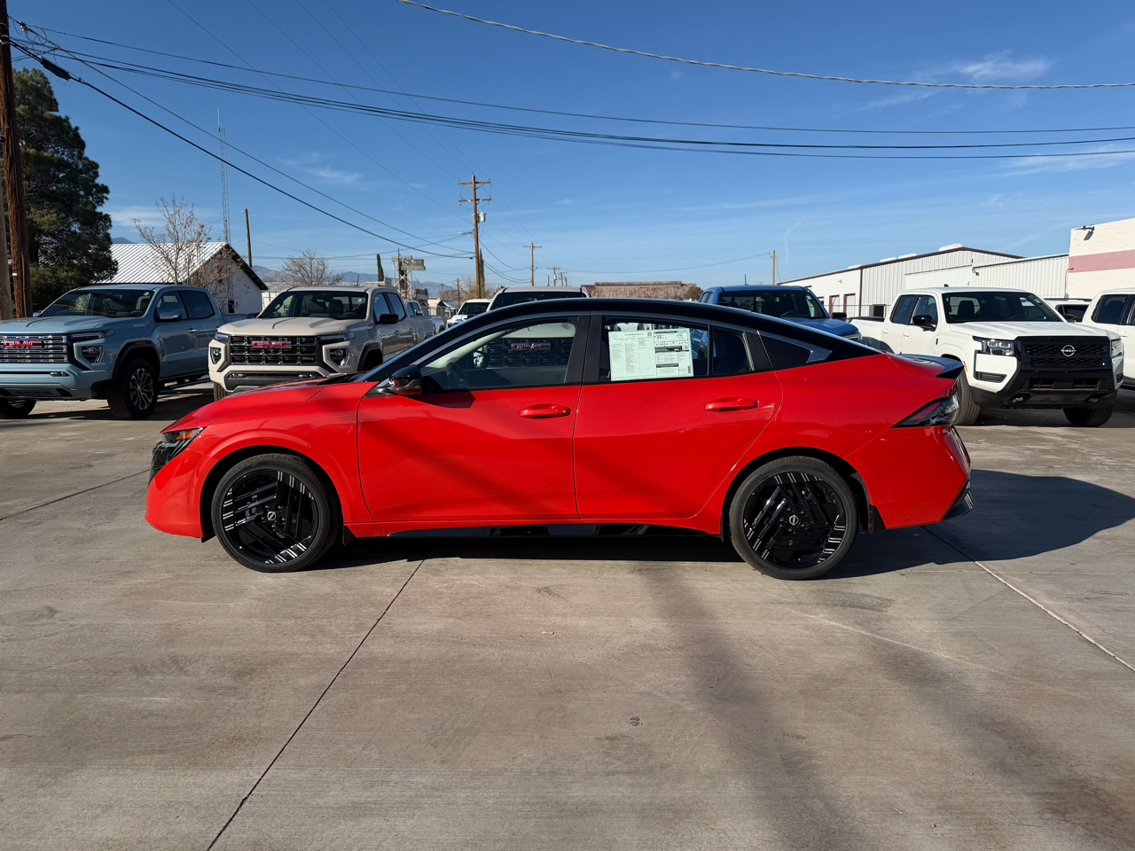 Nissan Sentra SR Sedan 2026