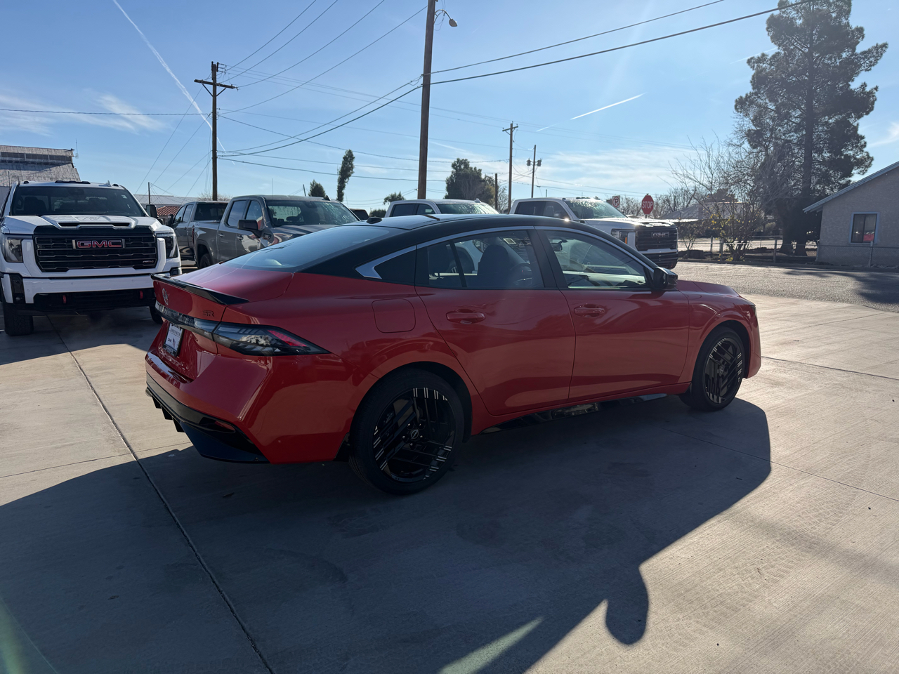 Nissan Sentra SR Sedan 2026