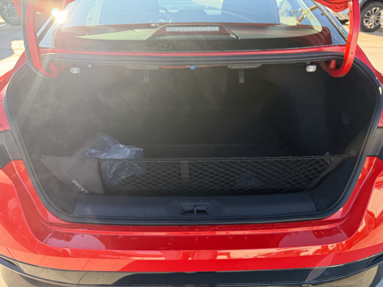 Nissan Sentra SR Sedan 2026