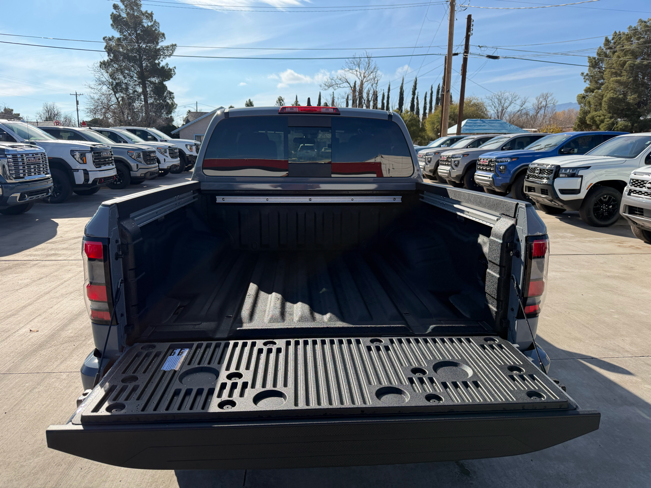 Nissan Frontier Crew Cab 4x4 PRO-4X 2026