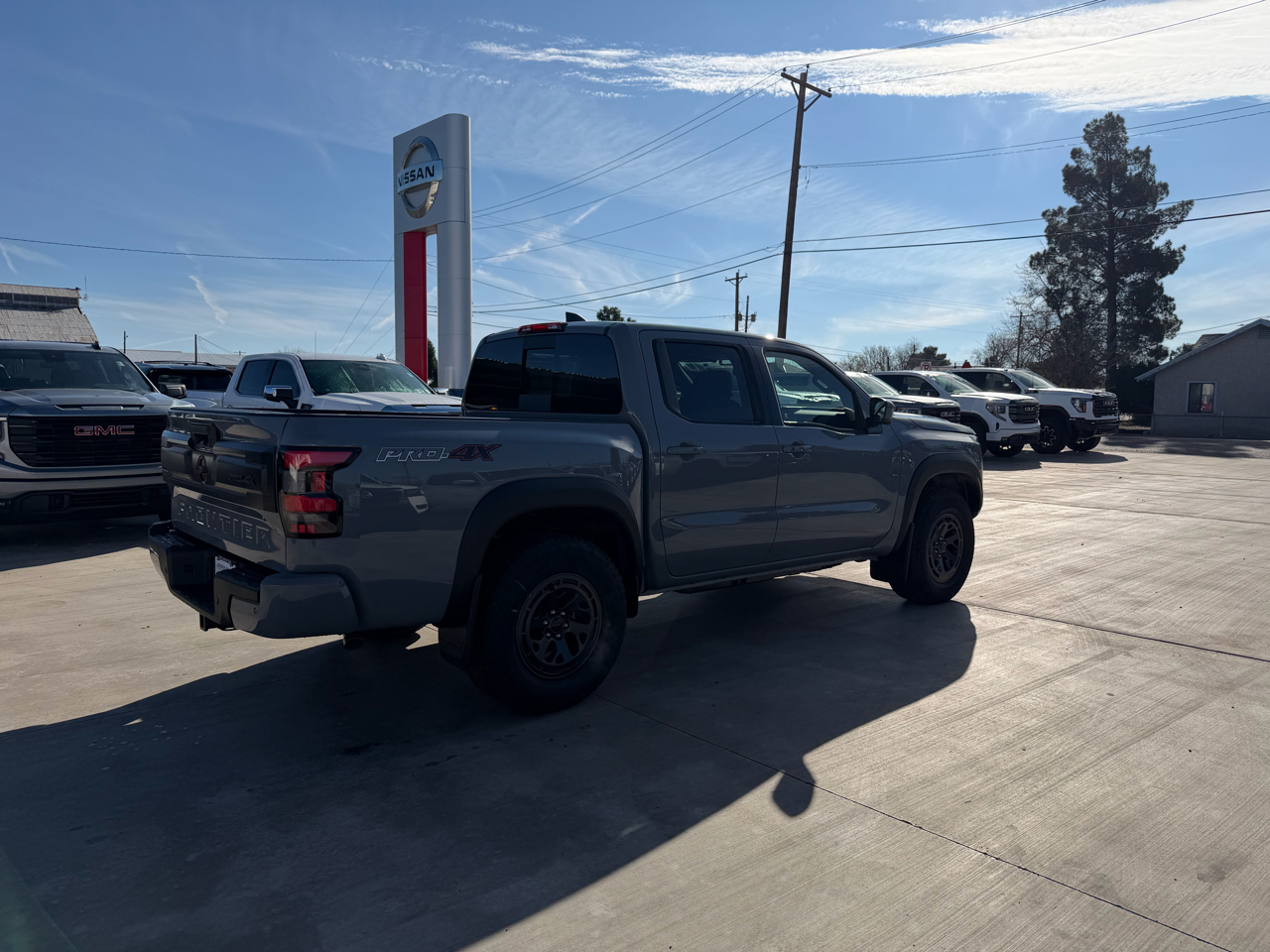 Nissan Frontier Crew Cab 4x4 PRO-4X 2026