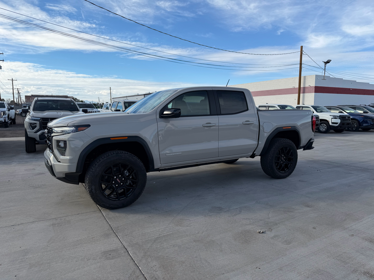 GMC Canyon 4WD Crew Cab Elevation 2026