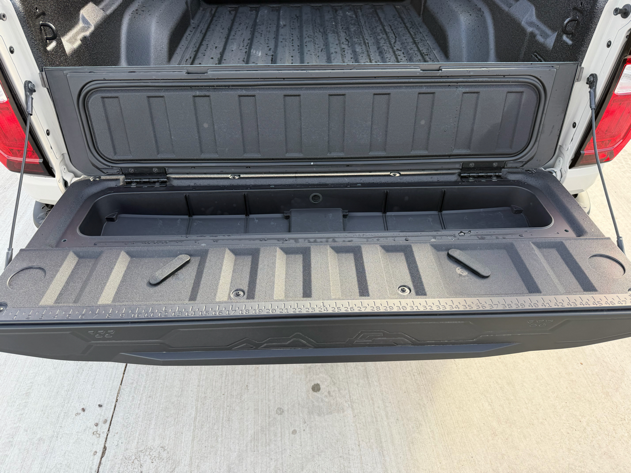 GMC Canyon 4WD Crew Cab Elevation 2026