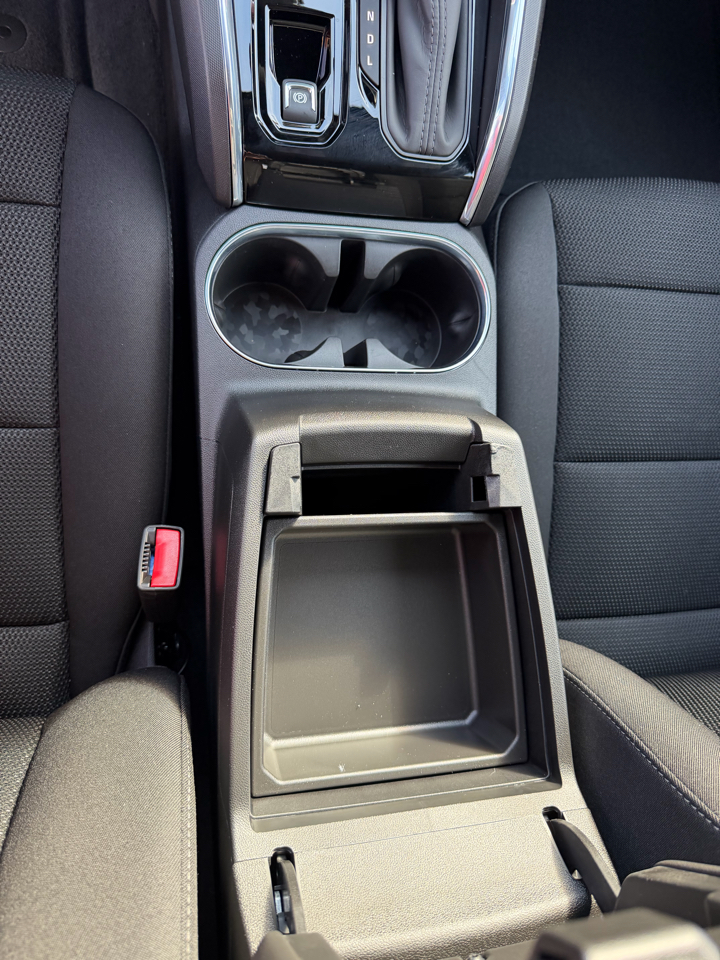 GMC Canyon 4WD Crew Cab Elevation 2026