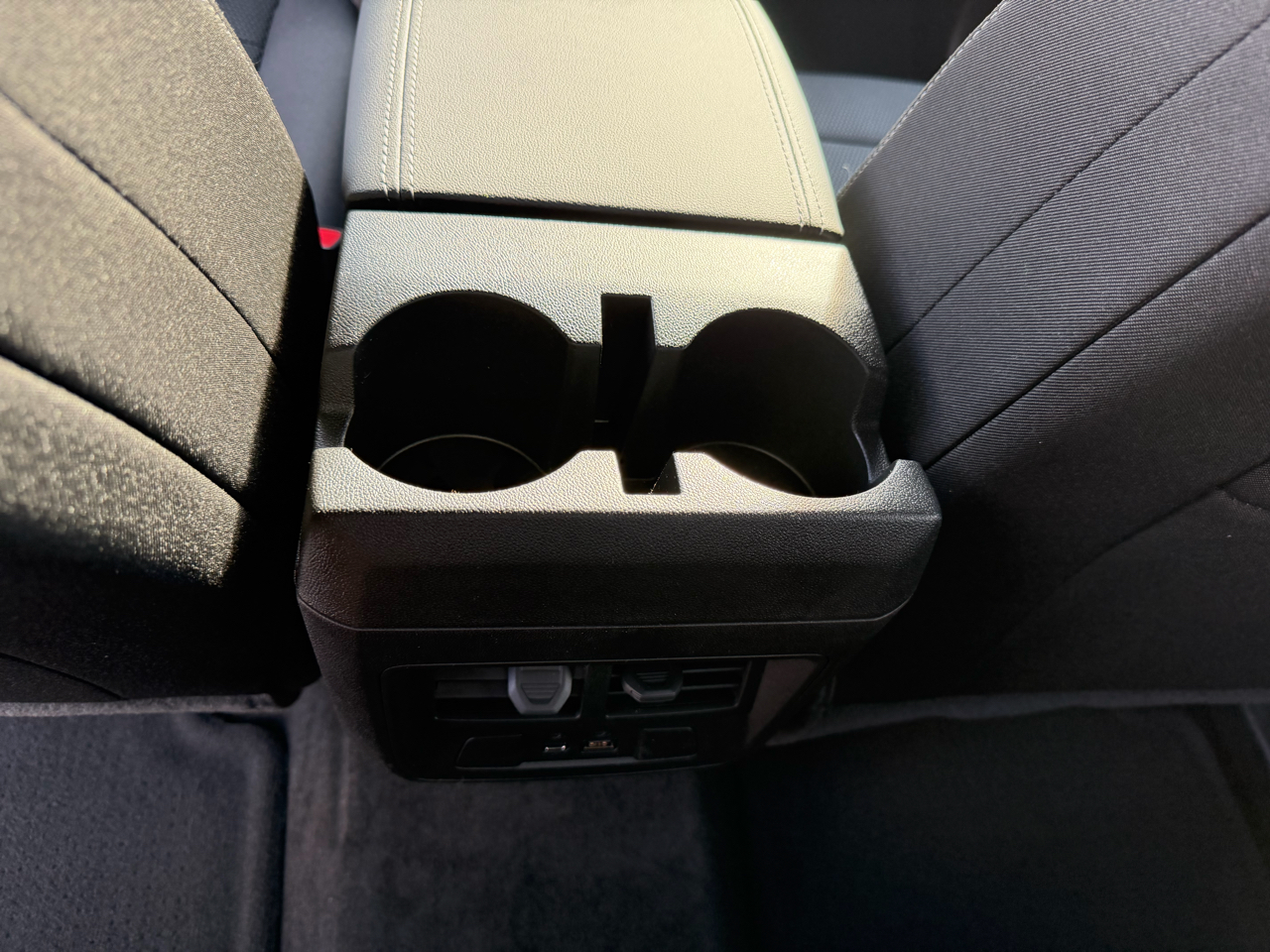 GMC Canyon 4WD Crew Cab Elevation 2026