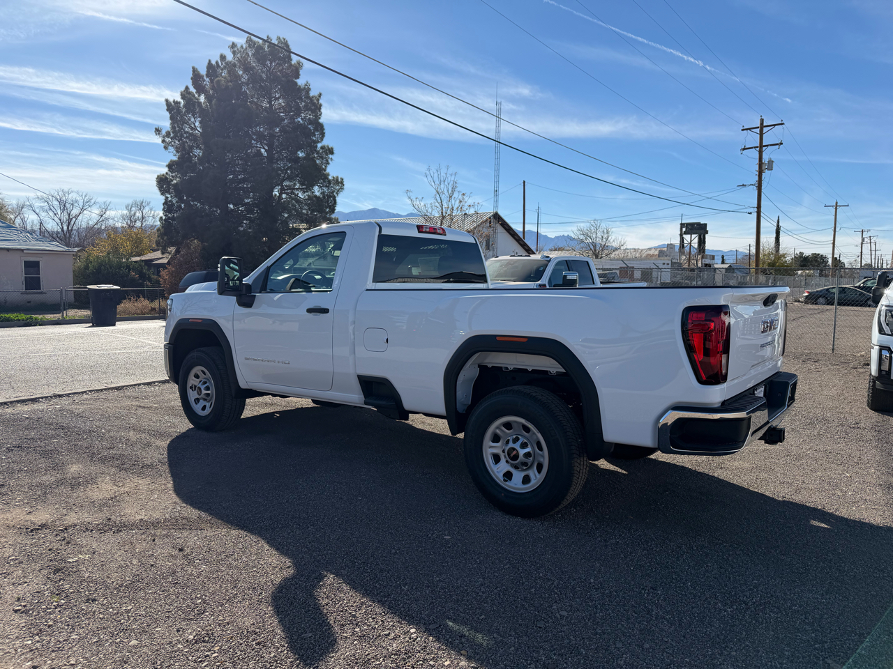 GMC Sierra 2500HD 2WD Reg Cab 142" Pro 2026