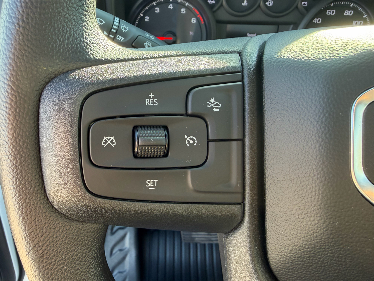 GMC Sierra 2500HD 2WD Reg Cab 142" Pro 2026