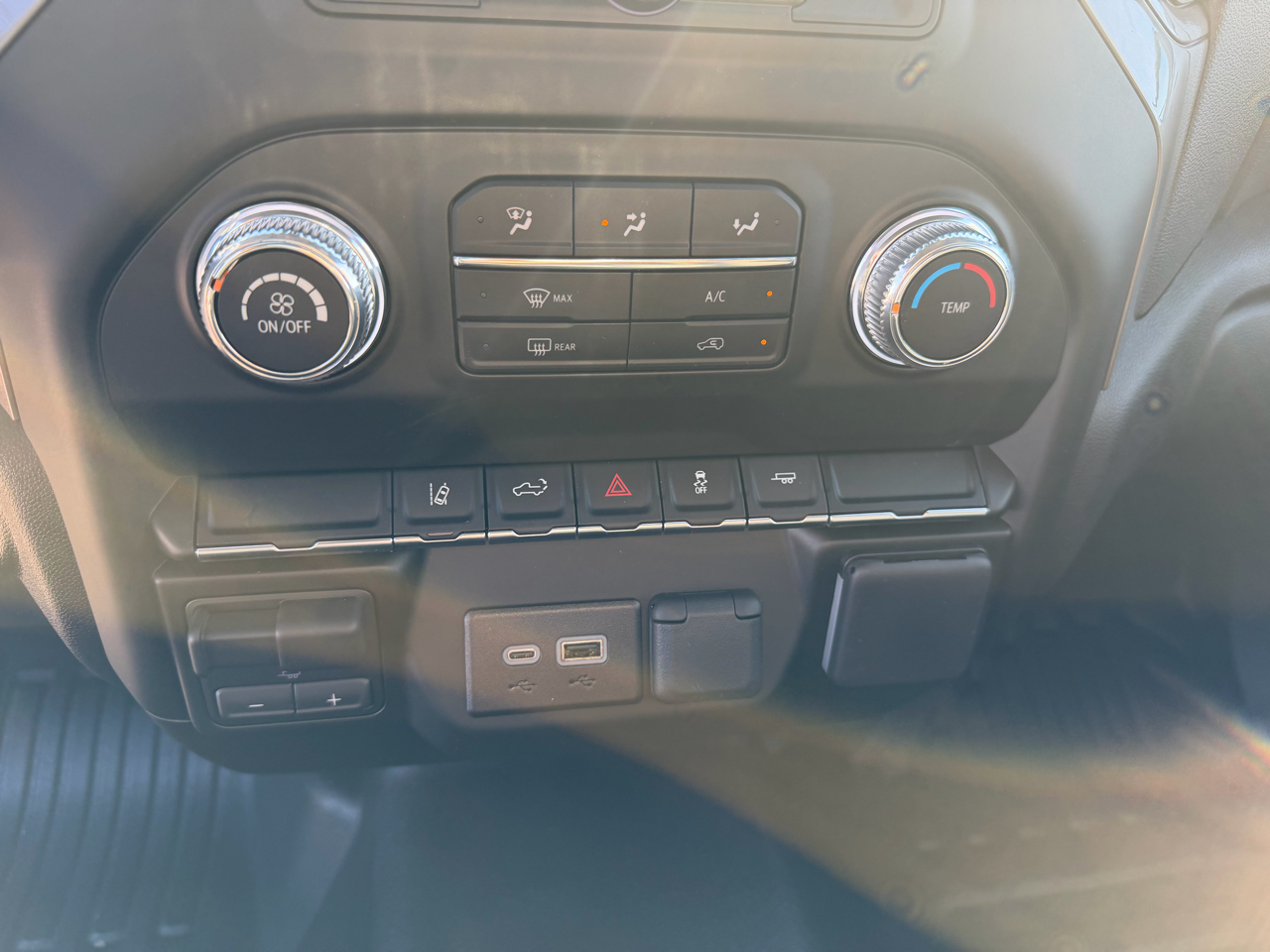 GMC Sierra 2500HD 2WD Reg Cab 142" Pro 2026