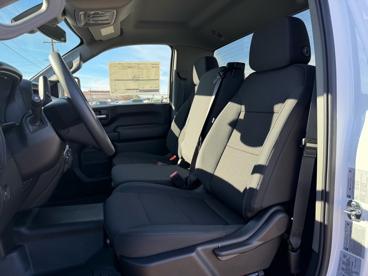 GMC Sierra 2500HD 2WD Reg Cab 142" Pro 2026