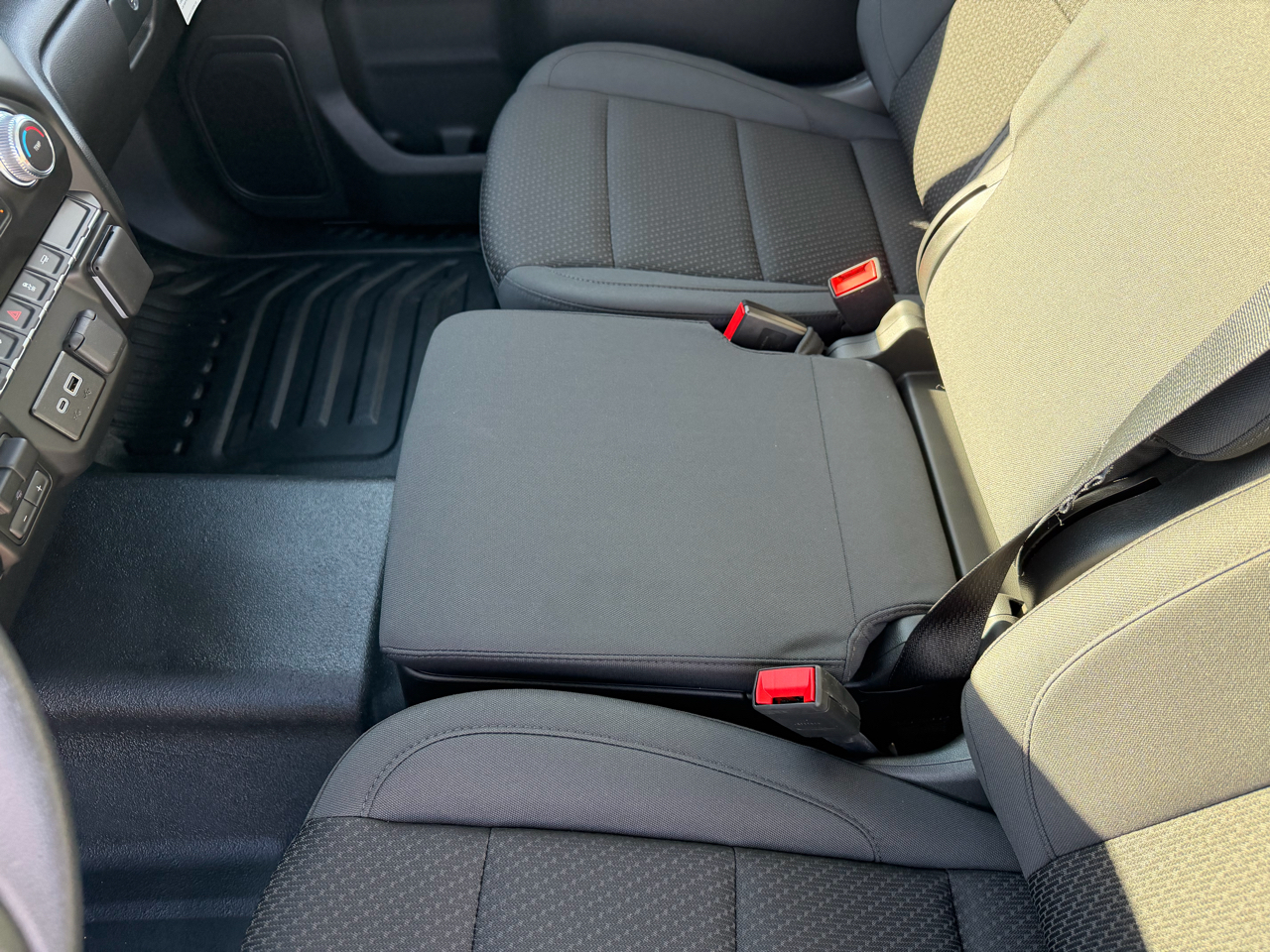 GMC Sierra 2500HD 2WD Reg Cab 142" Pro 2026