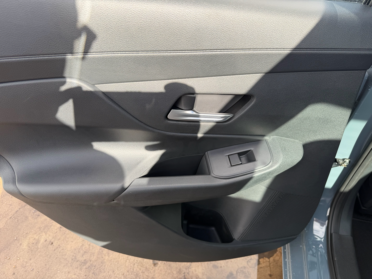 Nissan Sentra SV Sedan 2026