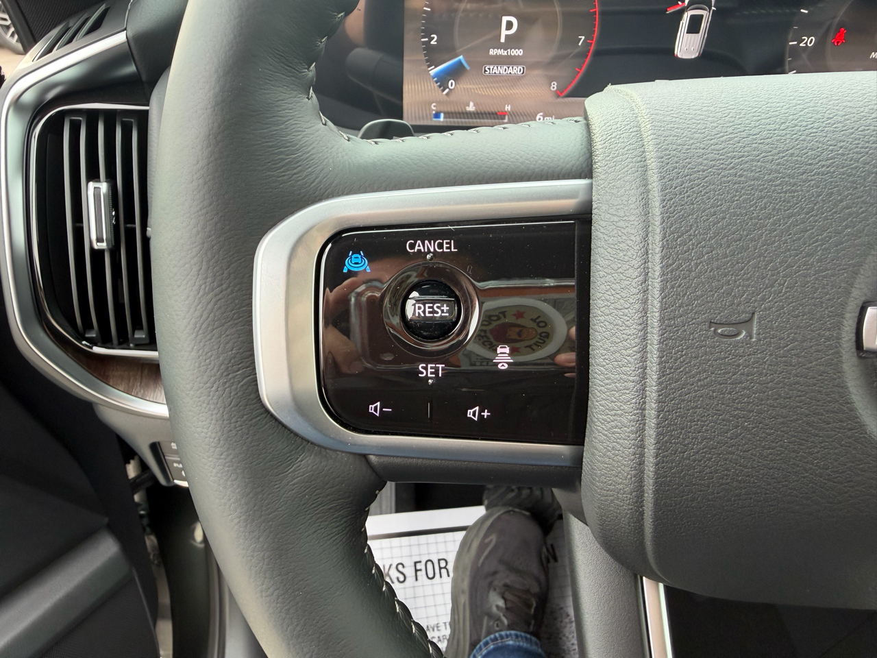 Nissan Armada 4x2 SL 2026