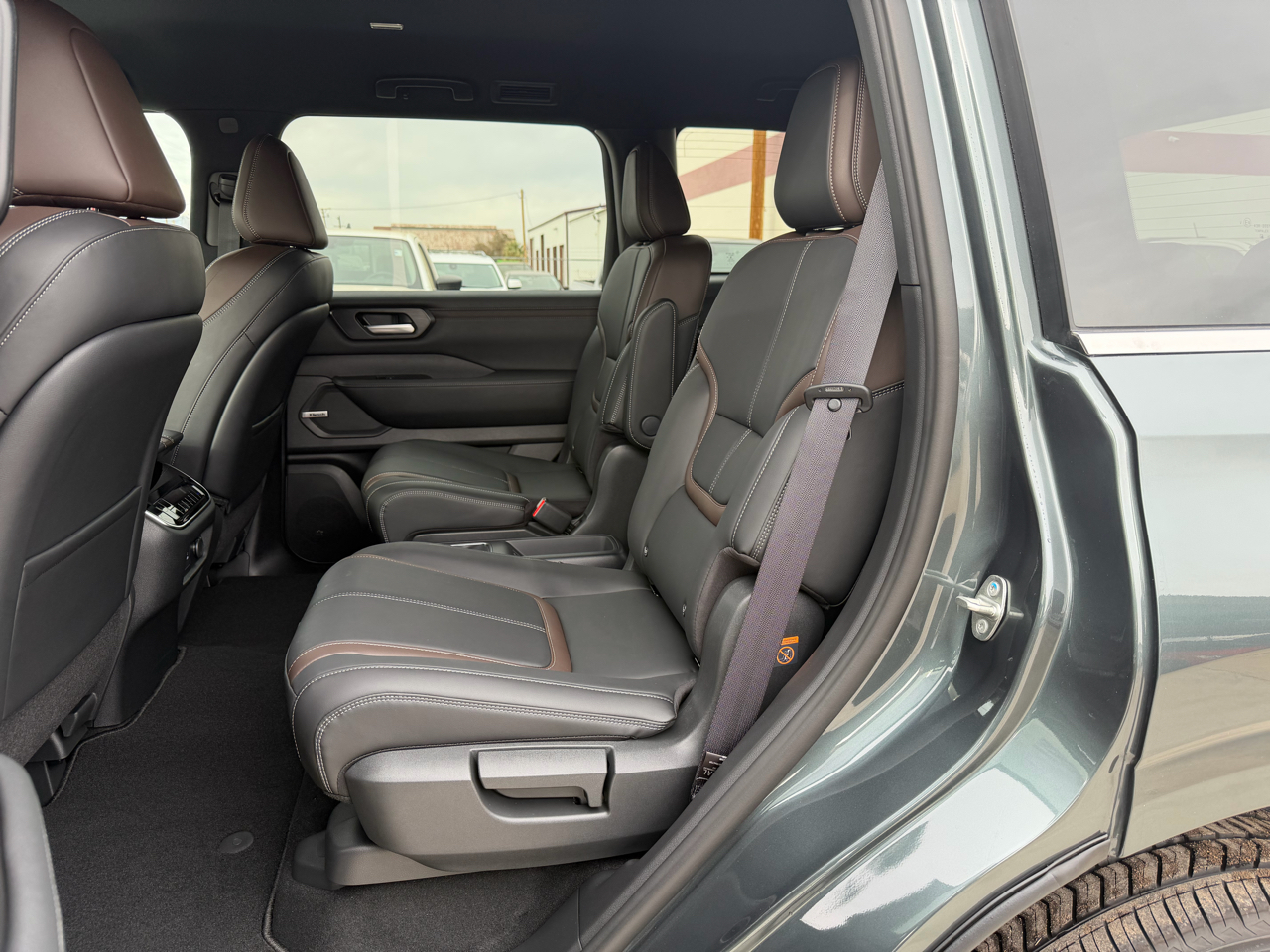 Nissan Armada 4x2 SL 2026