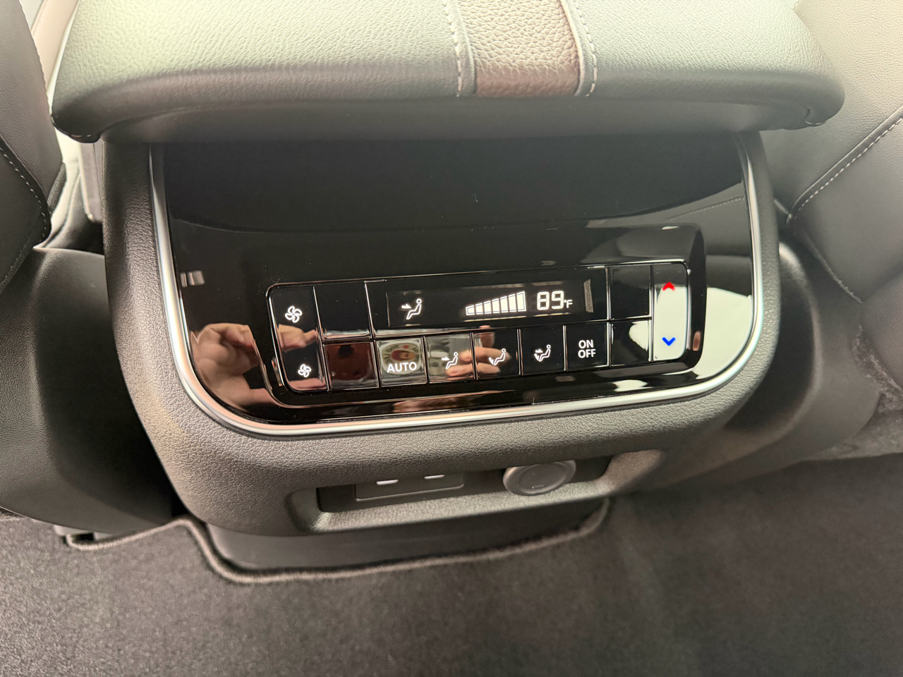 Nissan Armada 4x2 SL 2026