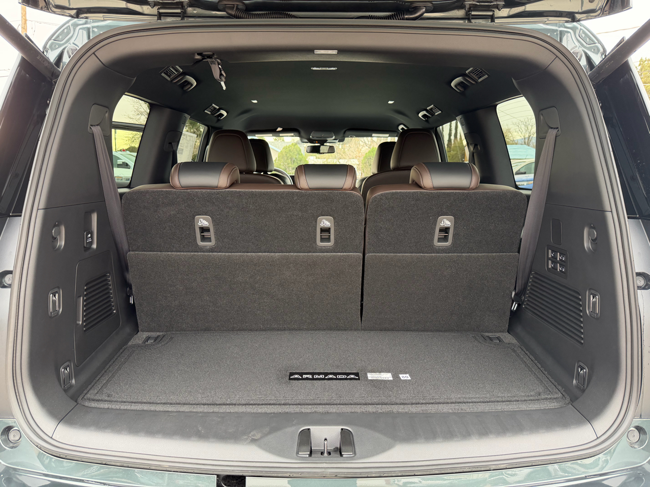 Nissan Armada 4x2 SL 2026