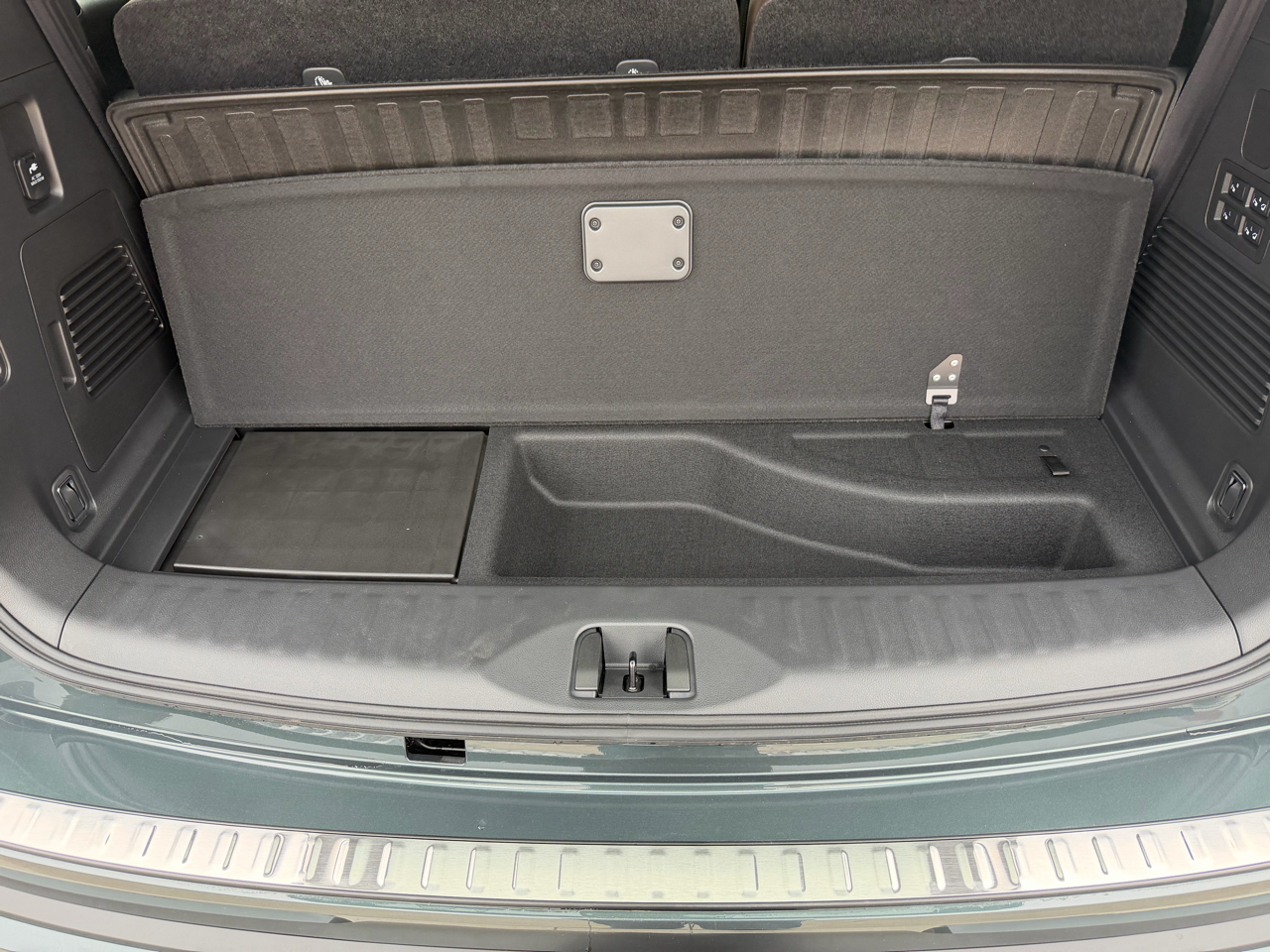 Nissan Armada 4x2 SL 2026