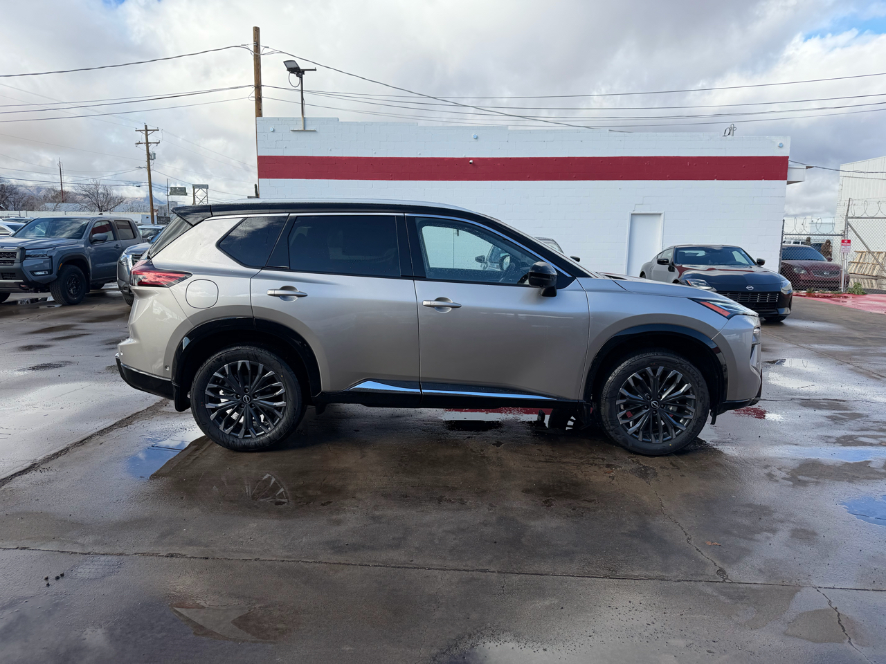 Nissan Rogue AWD Platinum *Ltd Avail* 2026