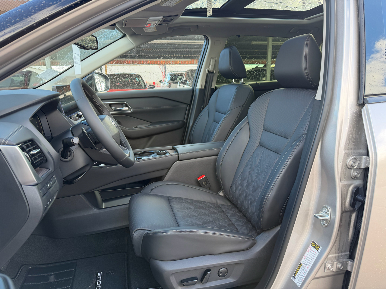 Nissan Rogue AWD Platinum *Ltd Avail* 2026