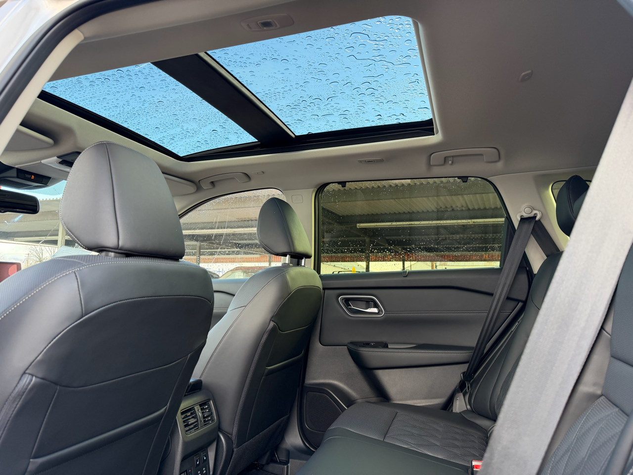 Nissan Rogue AWD Platinum *Ltd Avail* 2026