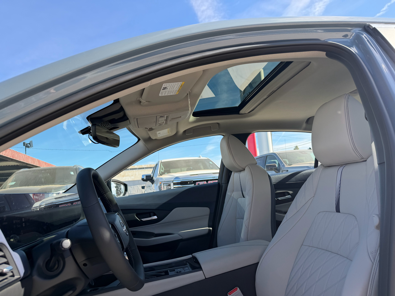 Nissan Sentra SL Sedan 2026