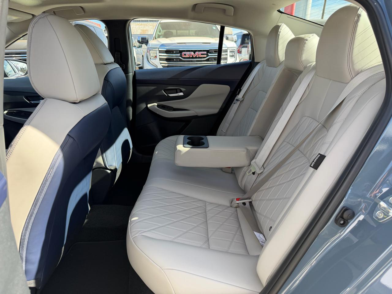 Nissan Sentra SL Sedan 2026