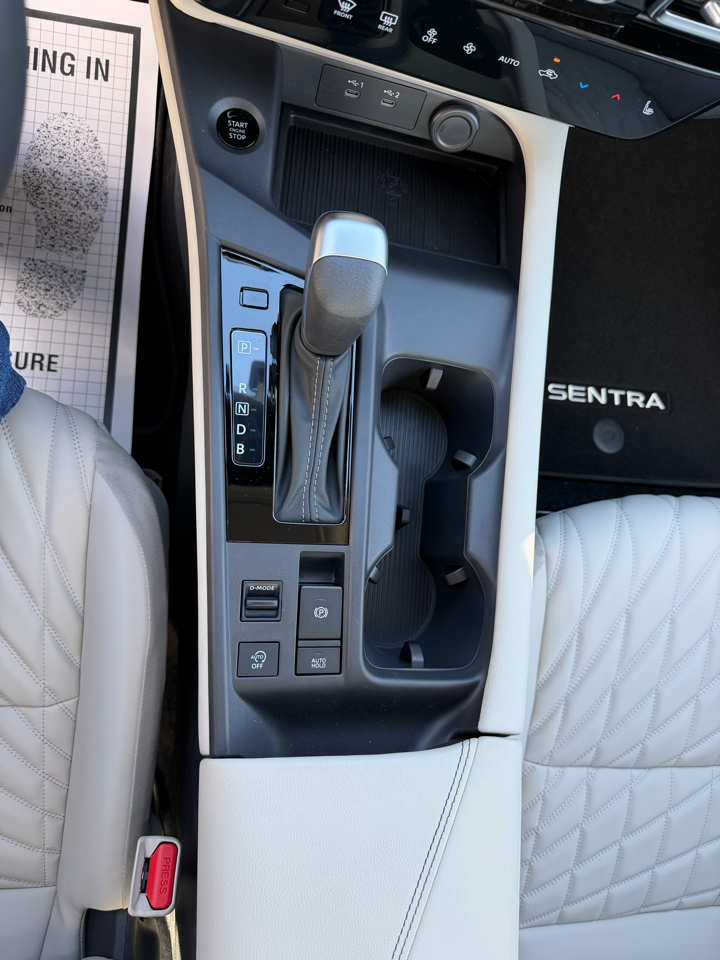 Nissan Sentra SL Sedan 2026