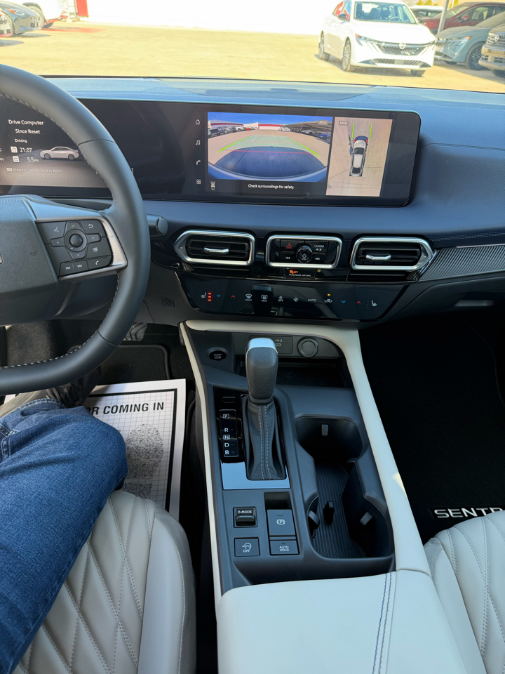 Nissan Sentra SL Sedan 2026