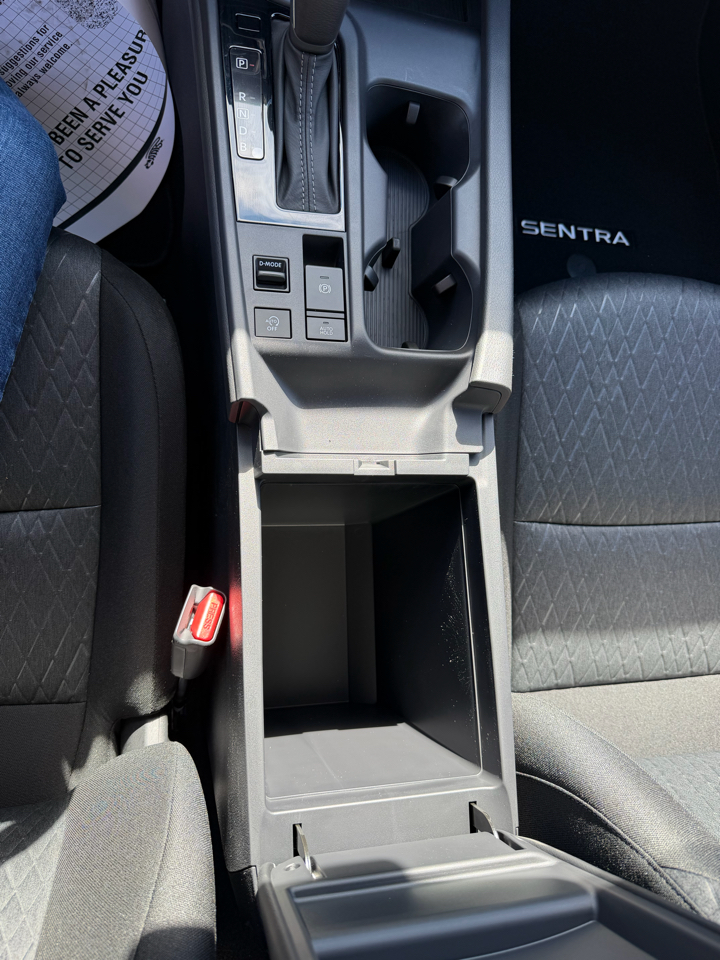 Nissan Sentra SV Sedan 2026