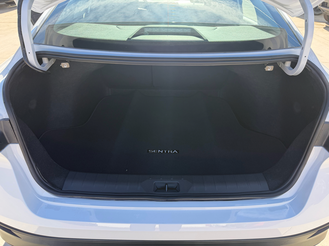 Nissan Sentra SV Sedan 2026