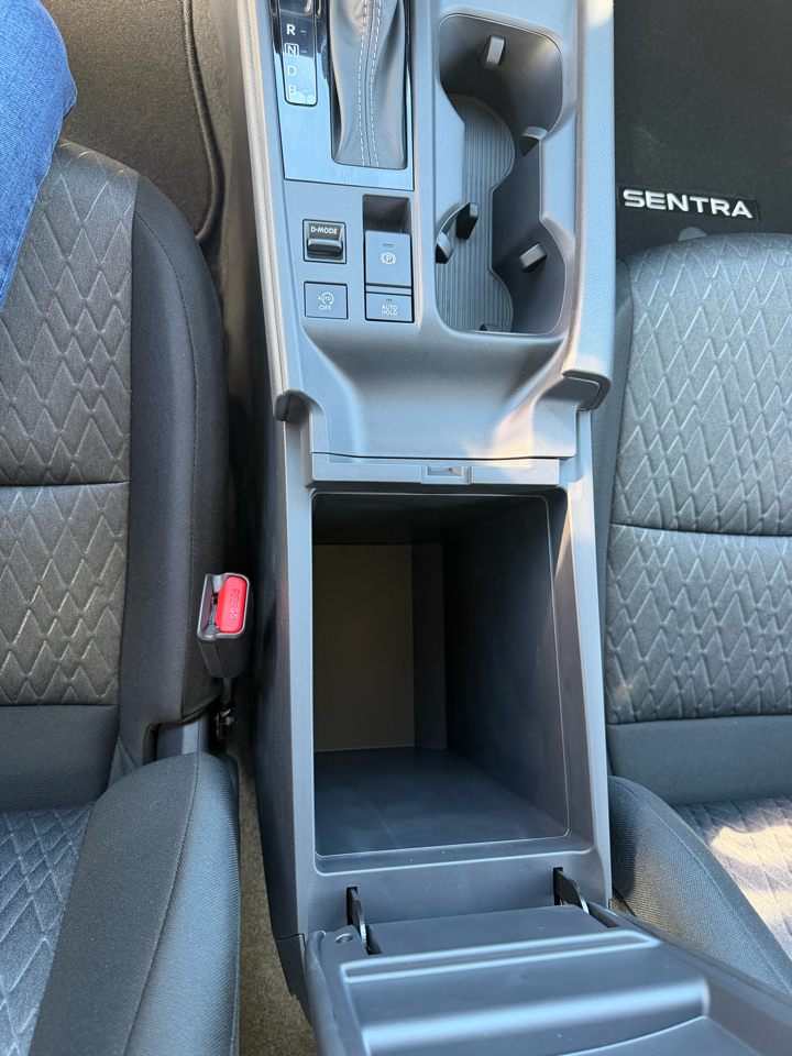 Nissan Sentra SV Sedan 2026