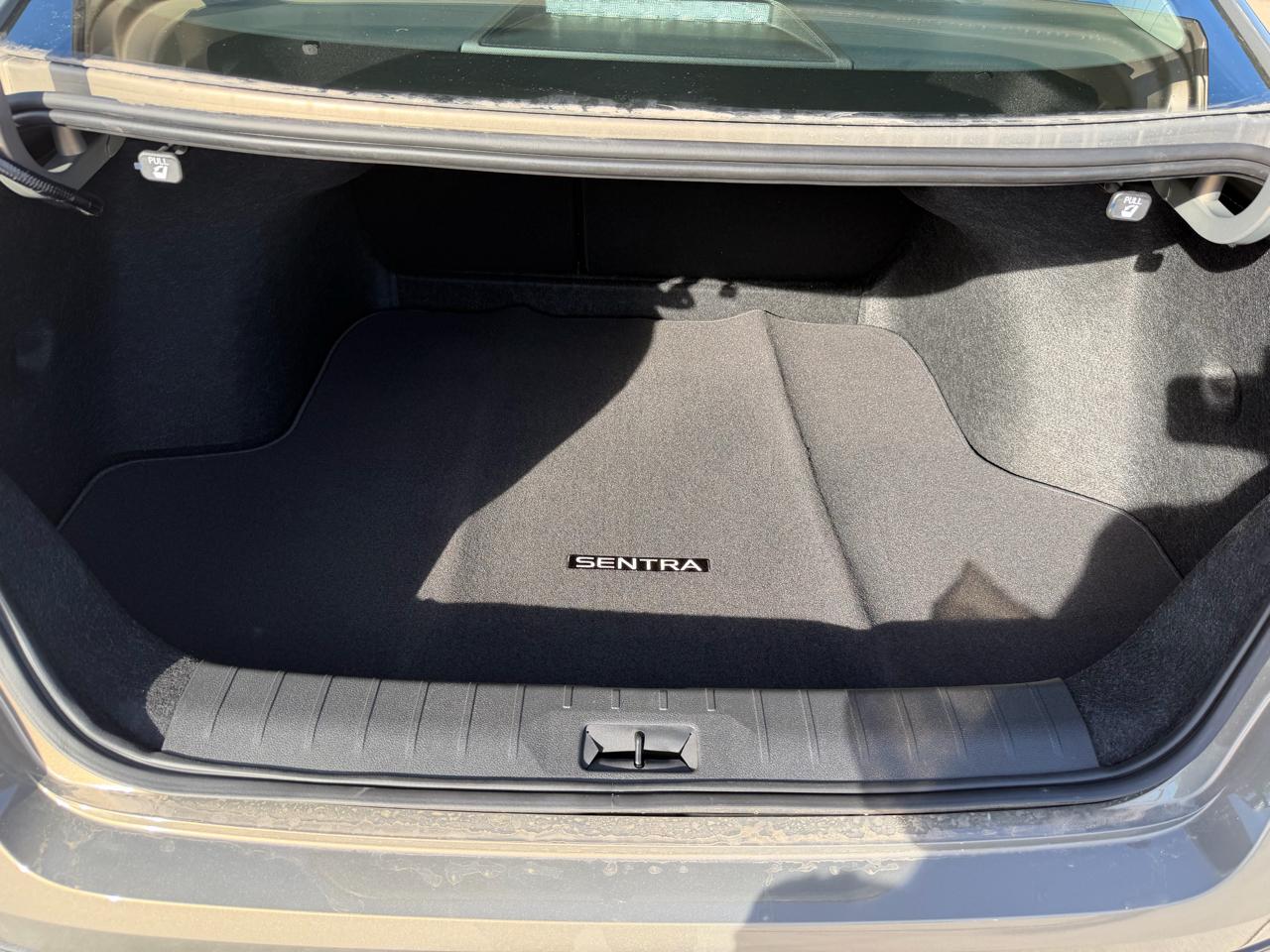 Nissan Sentra SV Sedan 2026