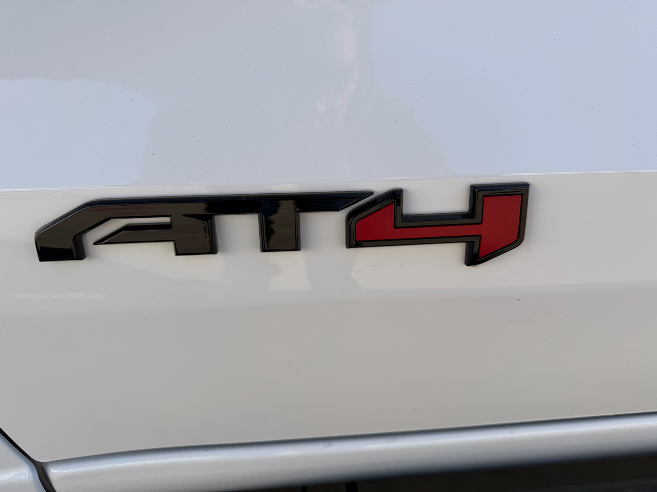 GMC Canyon 4WD Crew Cab AT4 2026