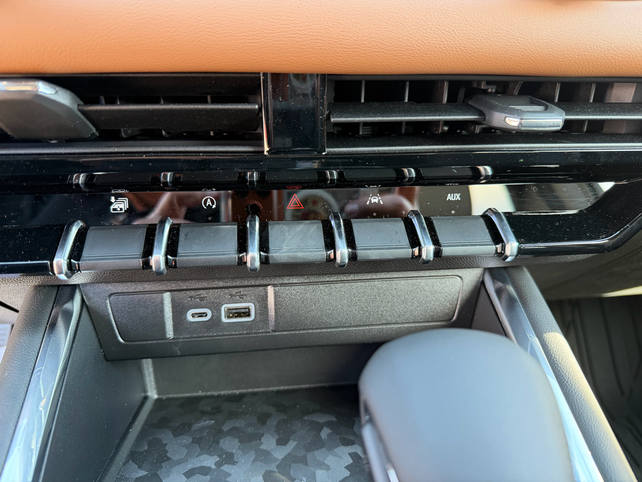 GMC Canyon 4WD Crew Cab AT4 2026