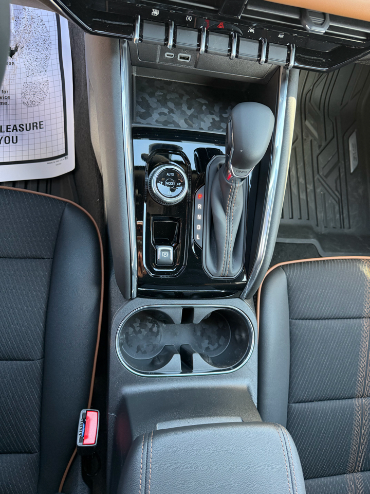 GMC Canyon 4WD Crew Cab AT4 2026