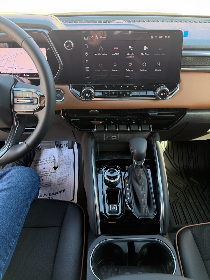 GMC Canyon 4WD Crew Cab AT4 2026